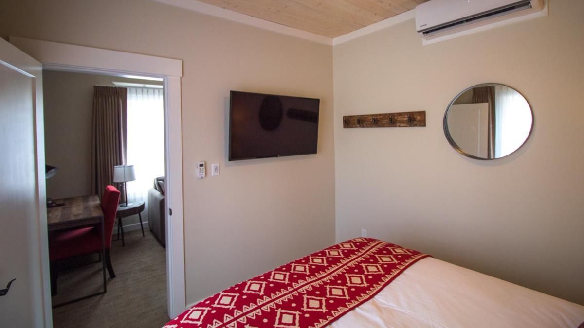 Cranberry Arms Pub And Hotel 纳奈莫 外观 照片
